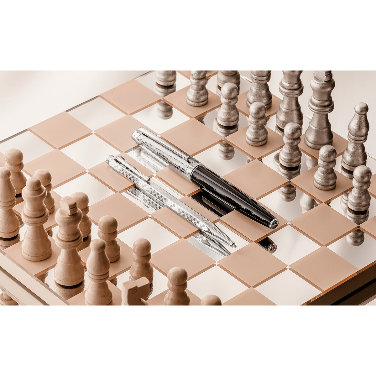 Set Penna a Sfera Ecridor™ Damier Grigio Argento & Astuccio in Pelle Nera