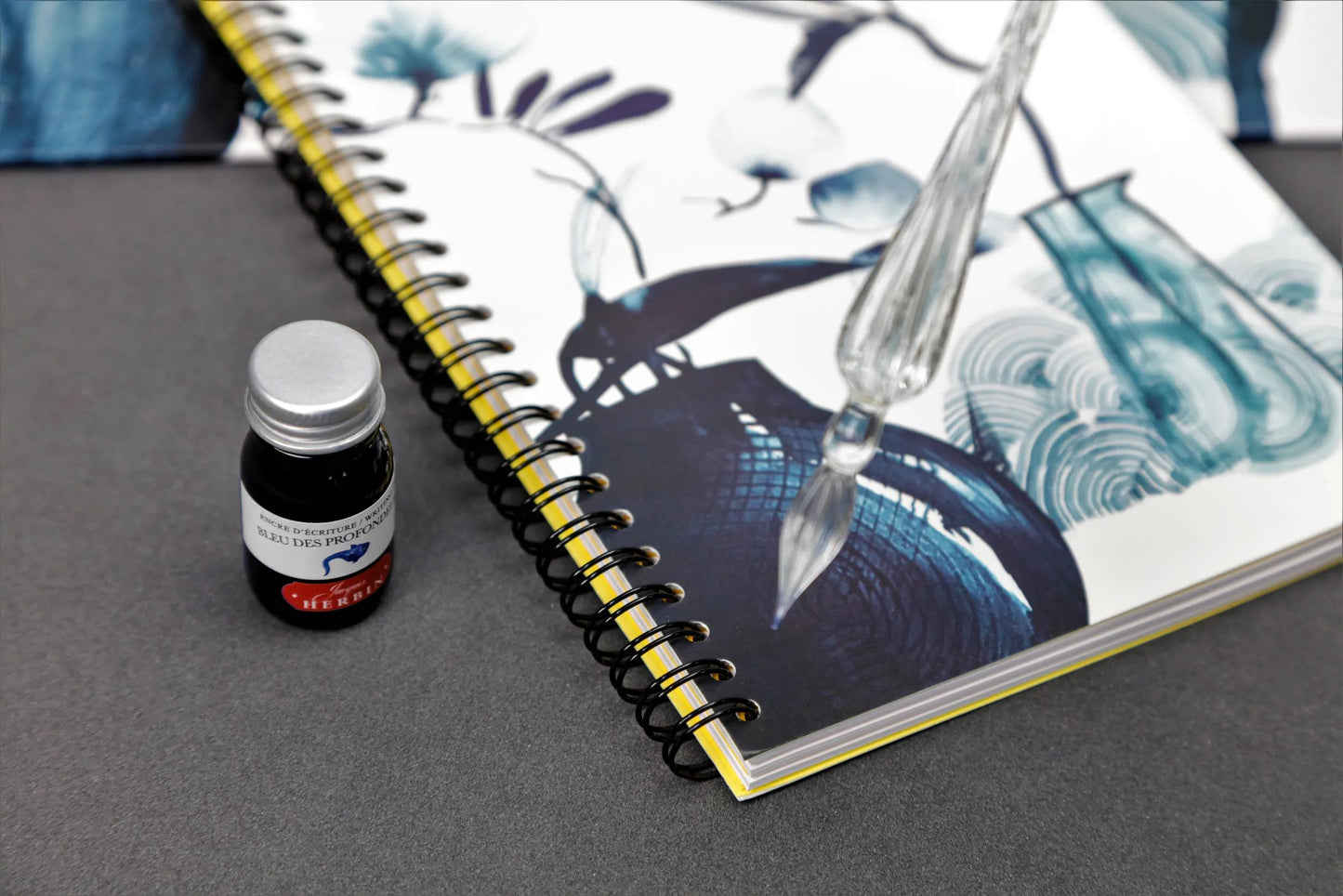 Inkebana, legante completo A5 14,8x21 cm, 120 pagine, foderato, 3 interlayers con 6 tasche, culo. - Multicolore (Pacchetto x4)
