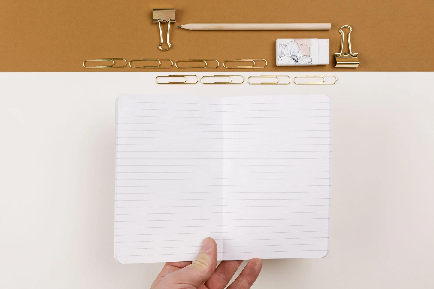 Evanescence, Kit of stationery containing a notebook 11x17 cm 64 pages lines, a pencil paper, 2 double clips, 10 trombones and a gum (Pack x3)