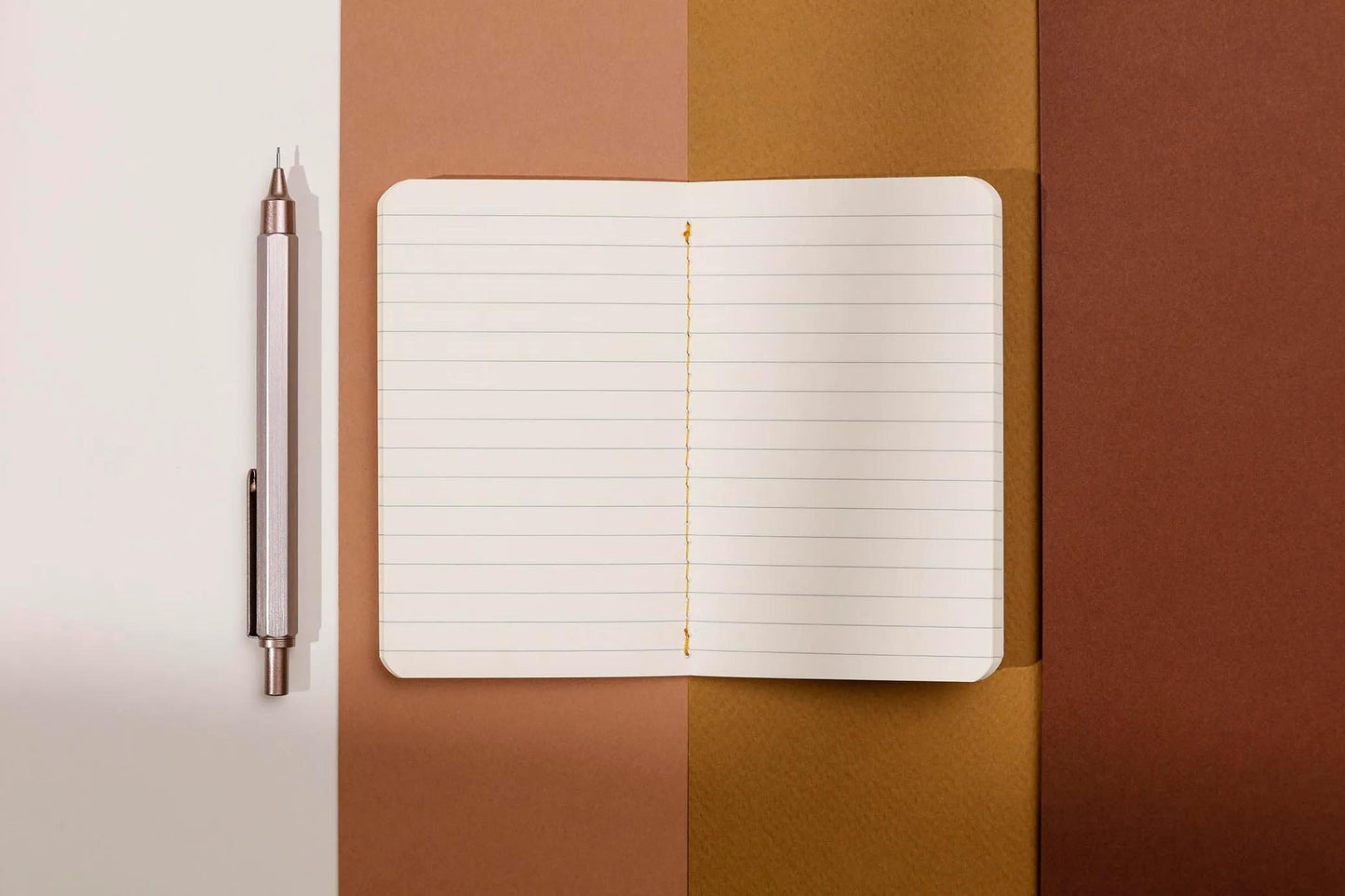 Terracotta, Sewn Notebook Faden 7,5x12 cm, 48 Seiten, glatt, arsch. (Paket x36)