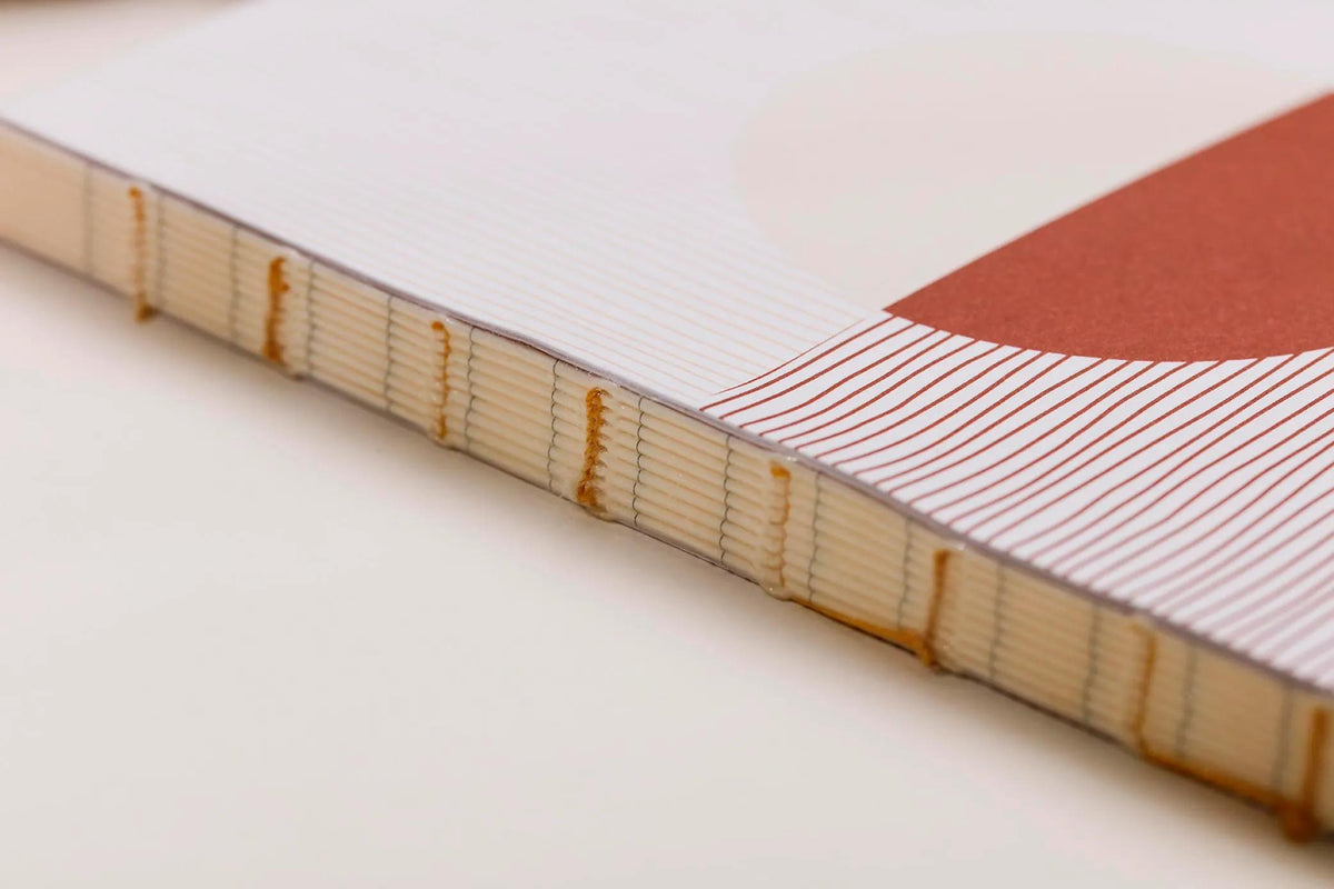 Terracotta, Booklet flexible brochure A6 10,5x14,8 cm, 144 pages, lineed, raw back, ass.