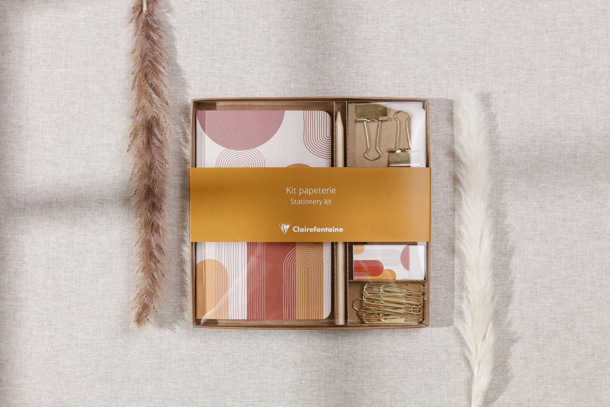 Terracotta, Kit of stationery containing a notebook 11x17 cm 64 pages lines, a pencil paper, 2 double clips, 10 trombones and a gum