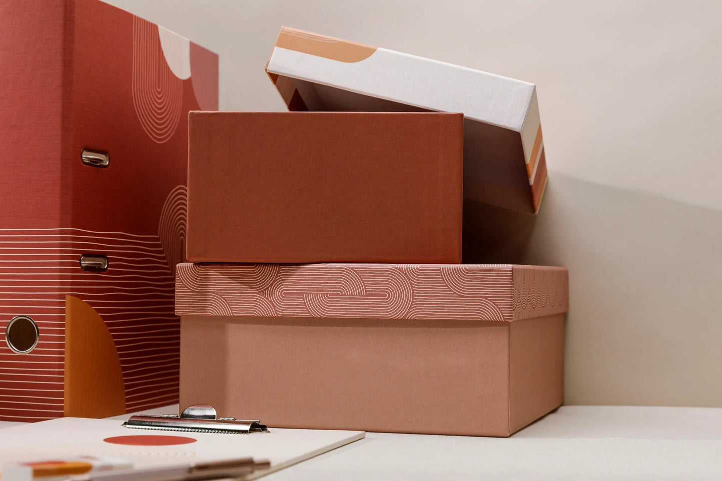 Terracotta, Set di 3 caselle quadrate 25x25x12 cm, 20x20x11cm, e 16x16x10 cm (Pacchetto x2)