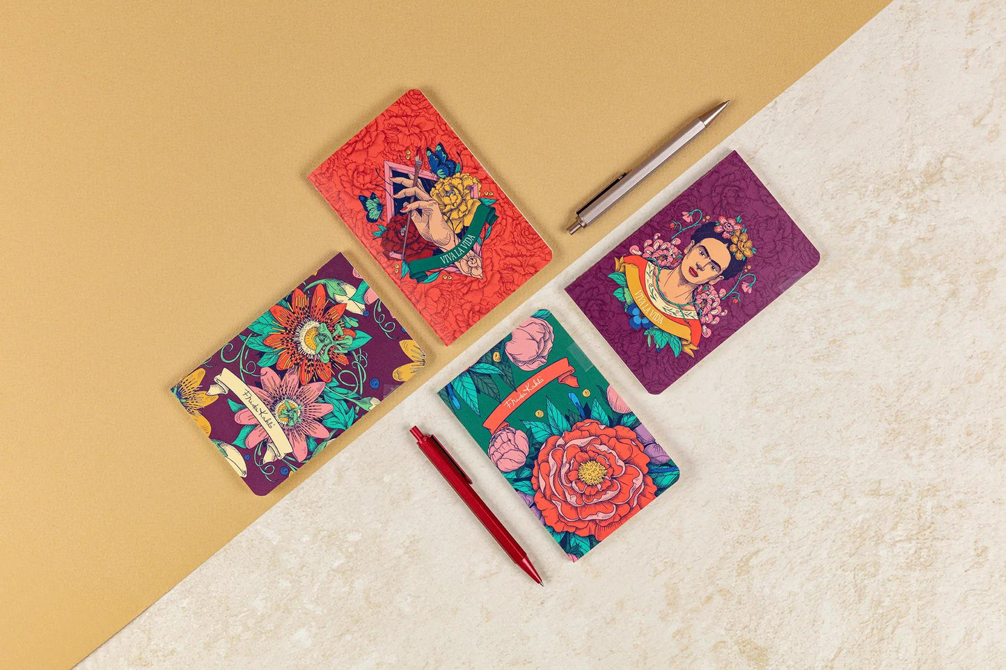 Frida Kahlo, Buch genäht 9x14cm Draht, 96 Seiten, gefüttert, Arsch. (Paket x8)