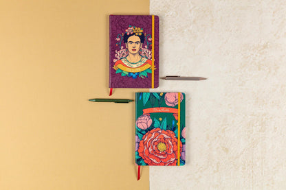 Frida Kahlo, Carnet rembordé rigide A5 14,8x21 cm, 160 pages, ligné, marque page, fermeture élastique, ass. (lot de 4)