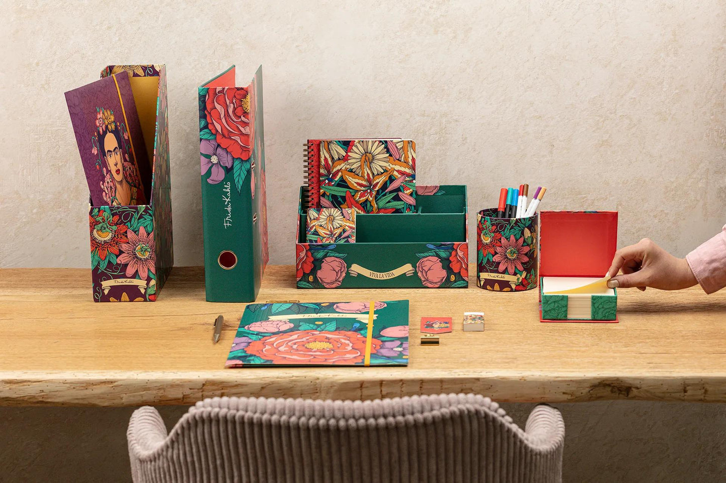 Frida Kahlo, Bloc cube 11x11x4cm contenant 300 feuillets unis 9,8x9,8 cm (Lot x4)
