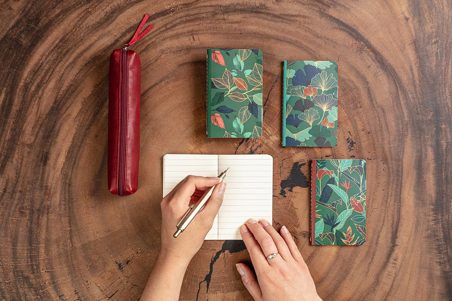 Gaïa blue, Sewn notebook thread 7.5 x 12 cm, 48 pages, lined (Pack x36)