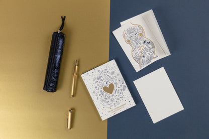 Adolie, Match Set 12x16.5 cm containing 8 single cards assorted 11x15.5 cm and 8 envelopes Pollen C6 natural white