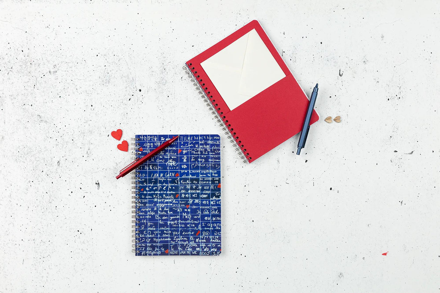 Il Muro di I Love You, Libro completo A5 14,8x21 cm, 120 pagine, foderato, 3 interlayers con 6 tasche - Nuovo (Pacchetto x4)