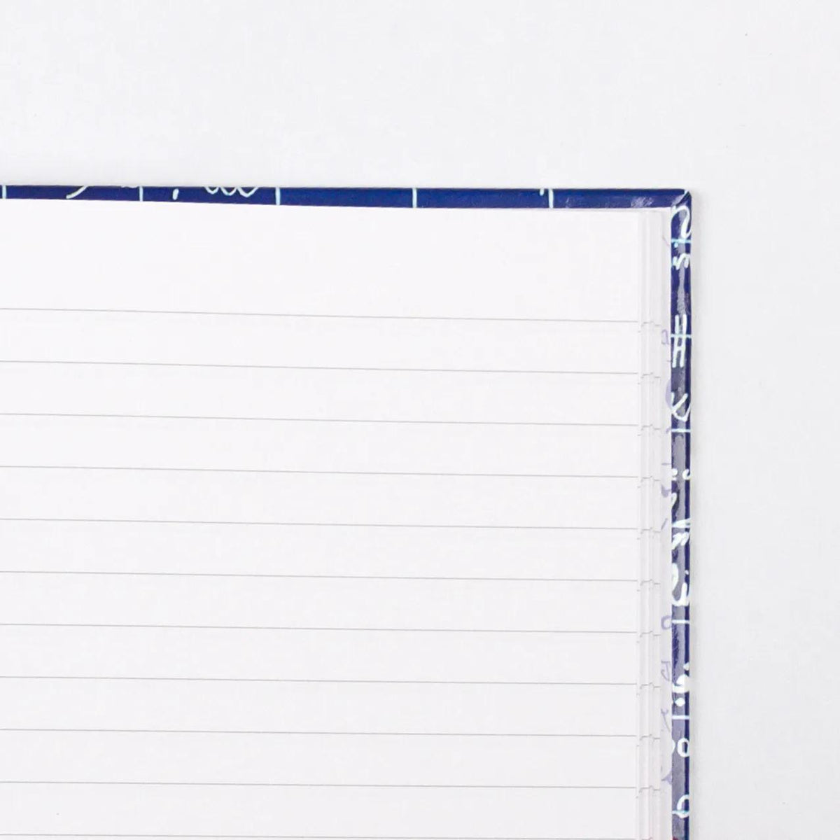 Le Mur des Je t'aime, Carnet rembordé rigide A6 10,5x14,8 cm, 144 pages, uni, fermeture avec ruban - New (lot de 4)