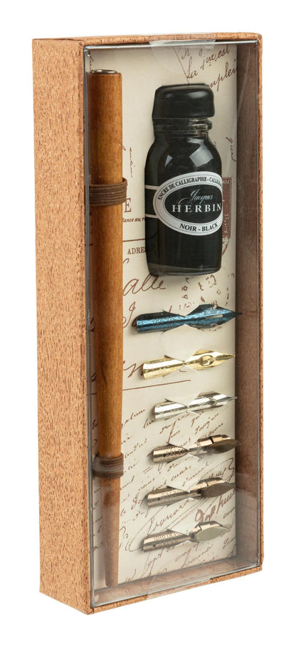 Small calligraphy box (in bundle 2)