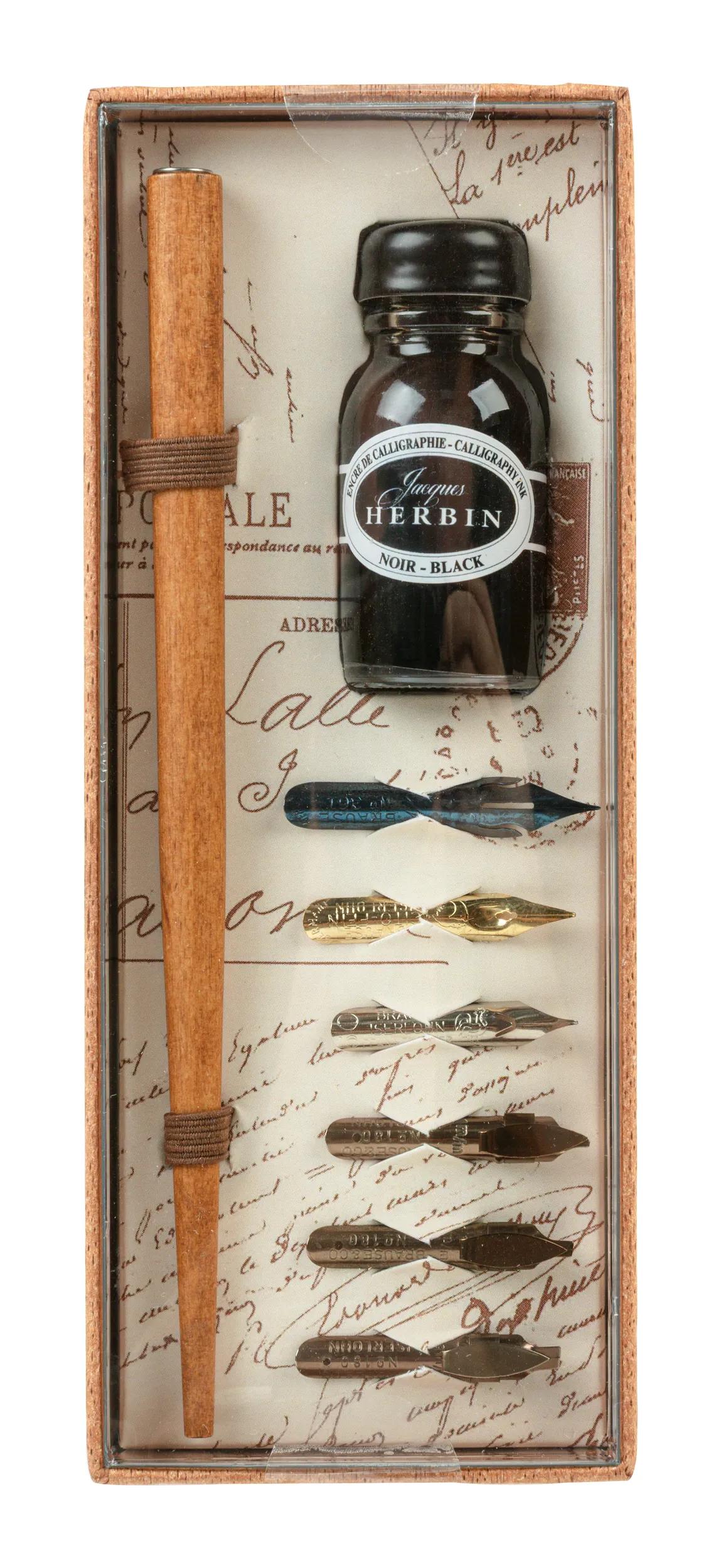 Small calligraphy box (in bundle 2)