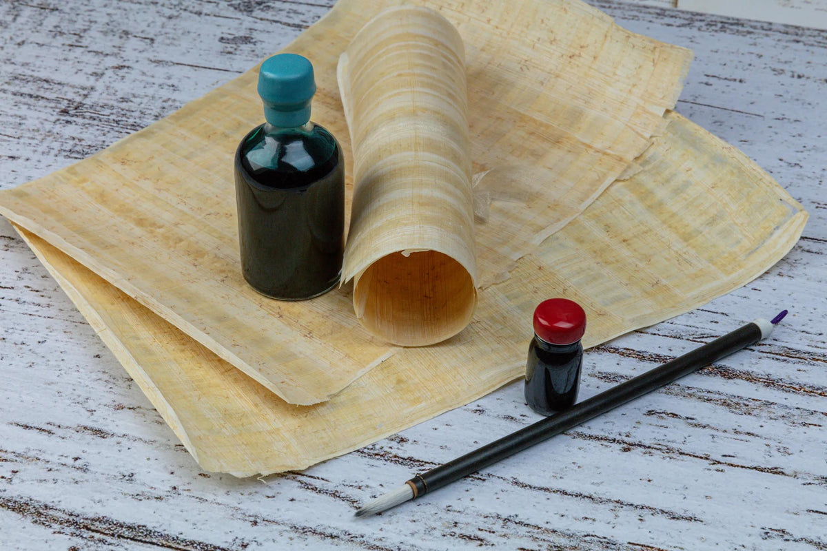 Chinese brush on pin (in bundle 10)