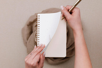 Tulip paper, Complete binder book 11x17 cm, 100 pages, dots