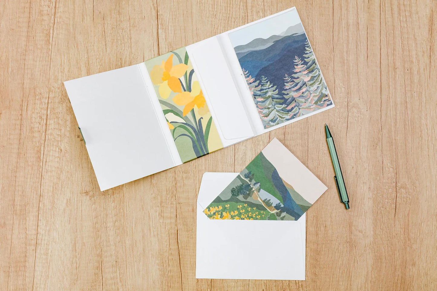 La Vie en Vosges, Matching set 12x16.5 cm containing 8 single cards assorted 11x15.5 cm and 8 envelopes Pollen C6 natural white (Pack x5)