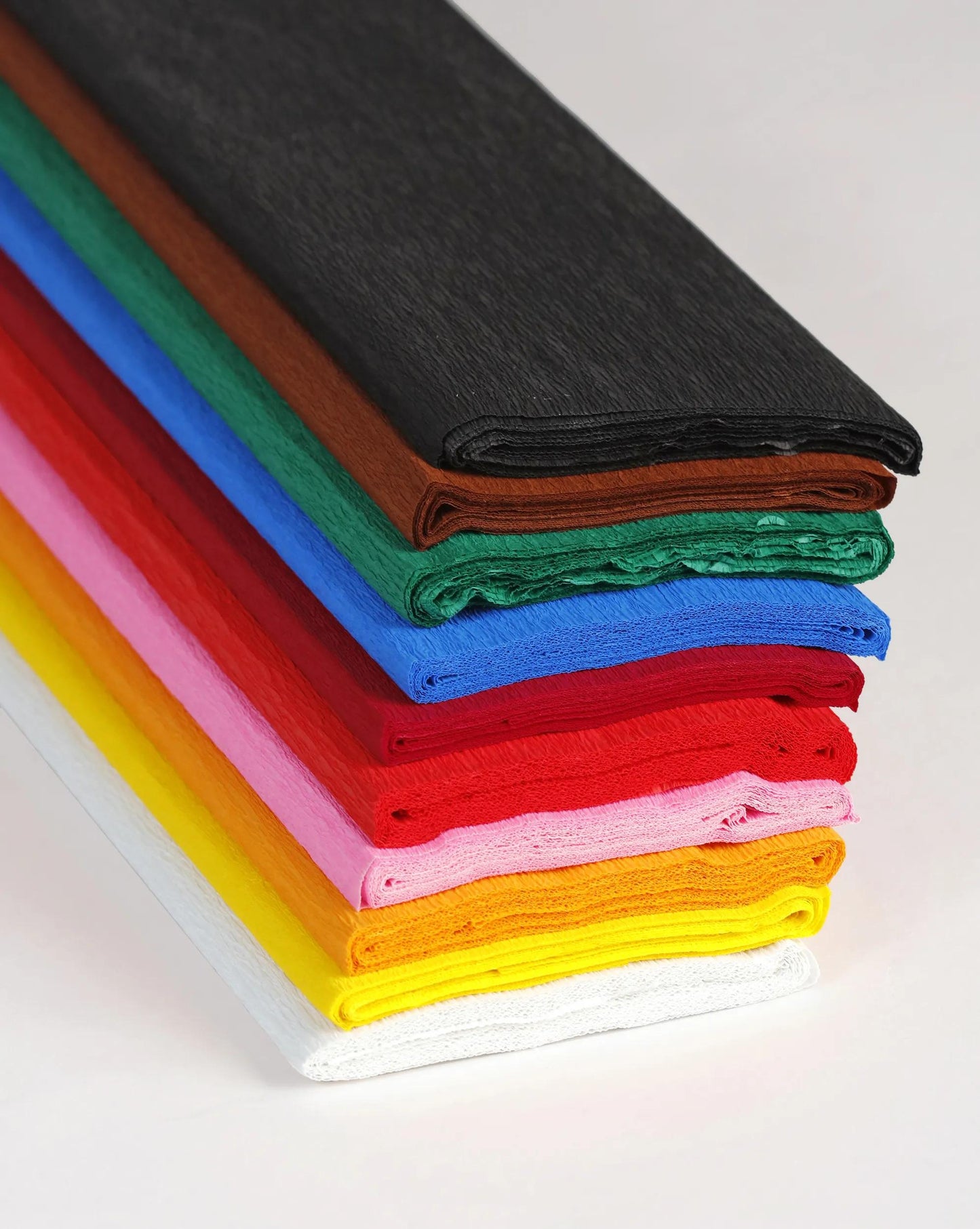 CRÉPON IGNIFUGÉ, Paquet de 10 feuilles 38g/m2 au format 2,50x0,50m - Assortiment