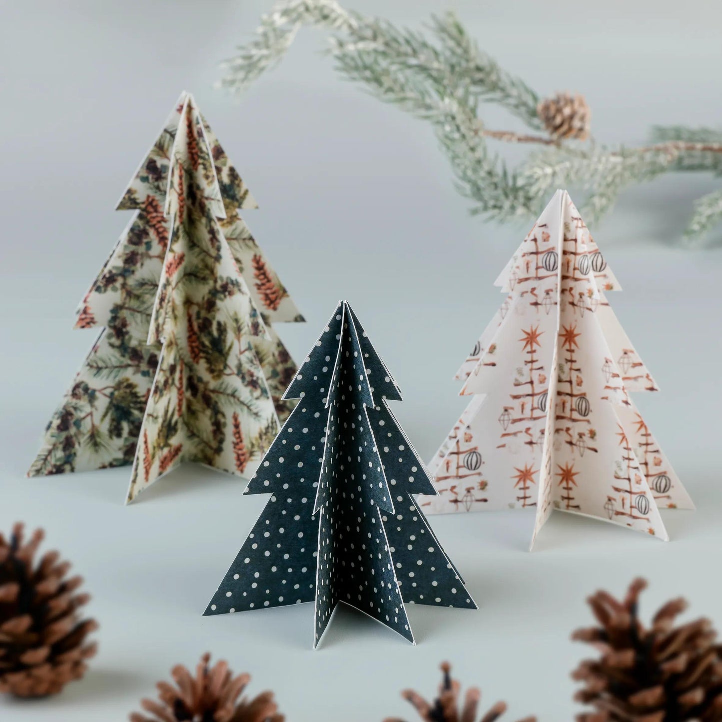 GEDRUCKT PAPIER, Block von 20 Motivplatten 160g/m2 im Format A4 (21x29.7cm) + 1 kreative Idee - Weihnachten gemütlich - Mehrfarbig (Paket x5)