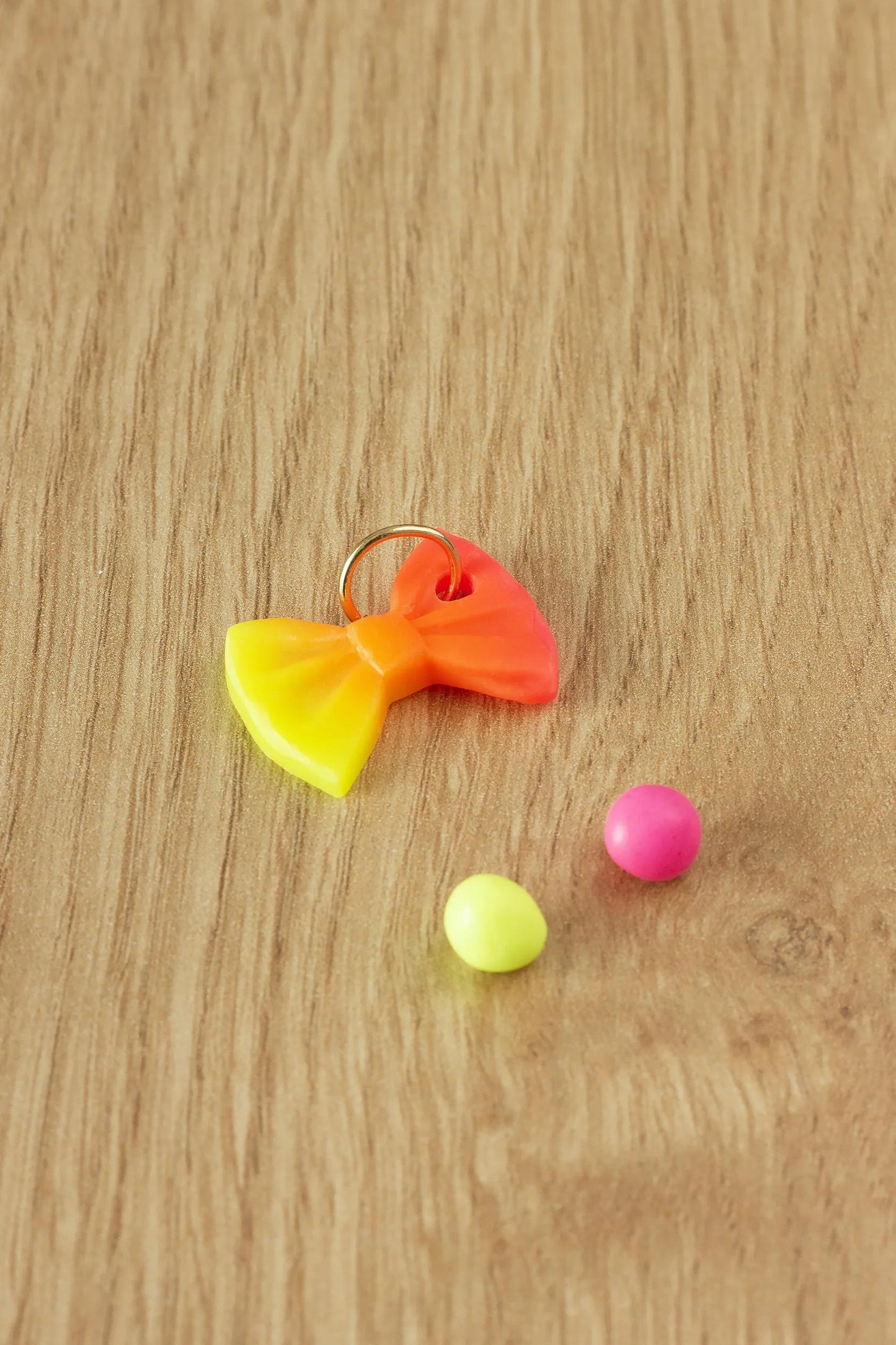 Cernit NEON LIGHT 56 g Yellow - Yellow 700 (Pack x6)