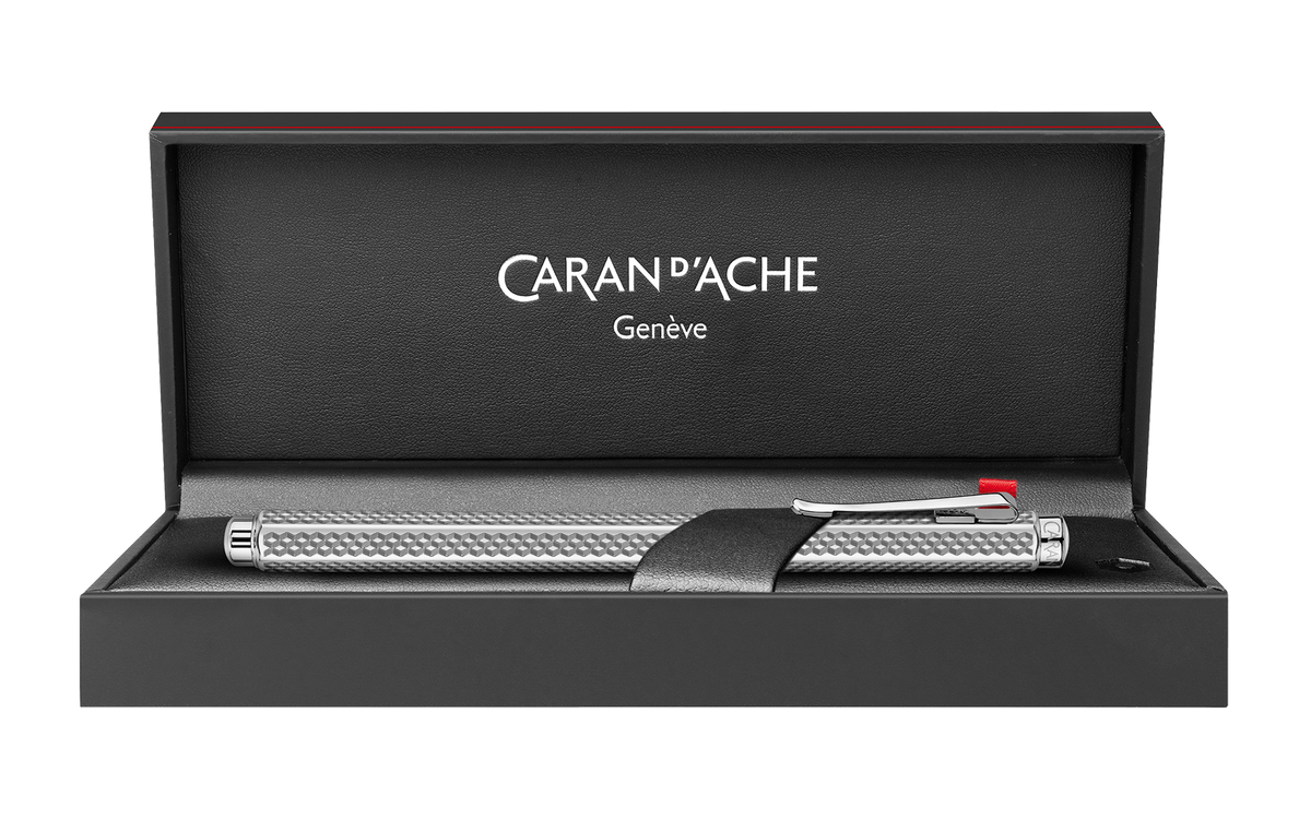 Platinum-Coated ECRIDOR™ CUBRIK Fountain Pen