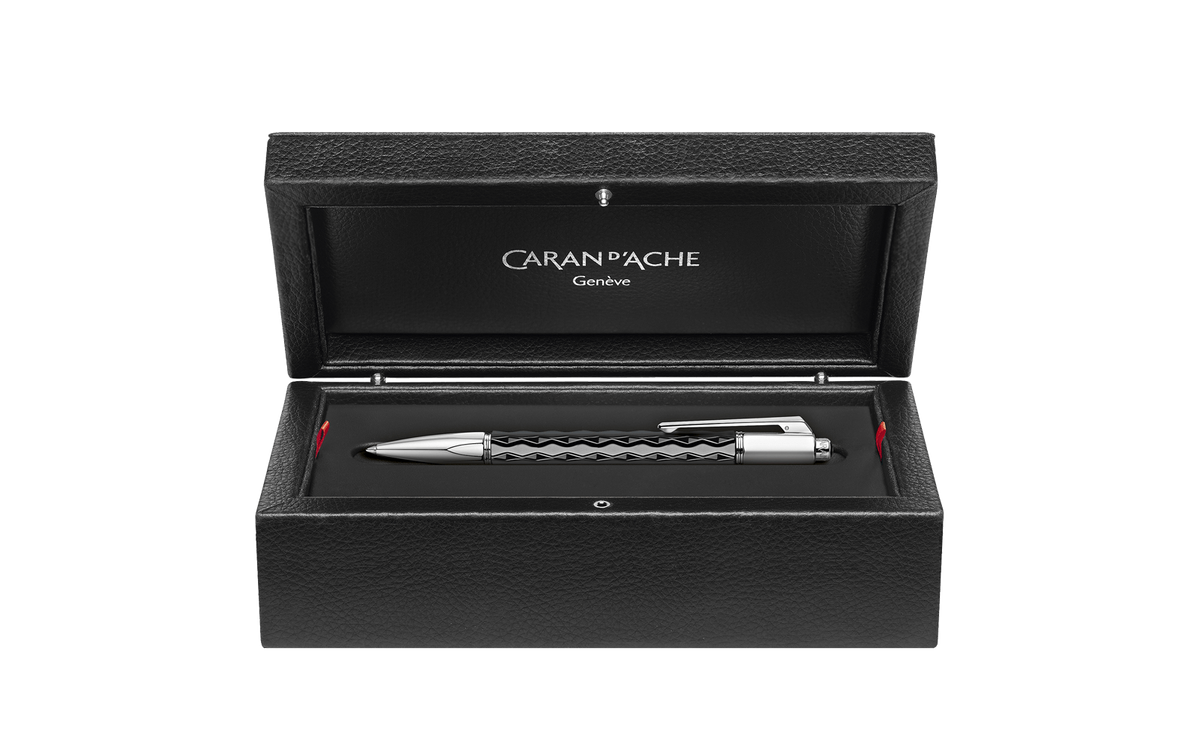 VARIUS™ CERAMIC Black Fountain Pen